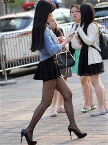 喵喵女live美女直播