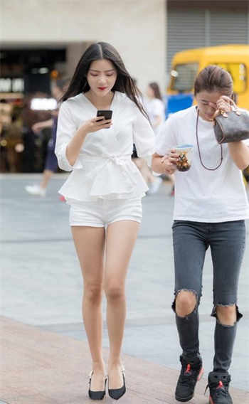 女儿与父亲如如