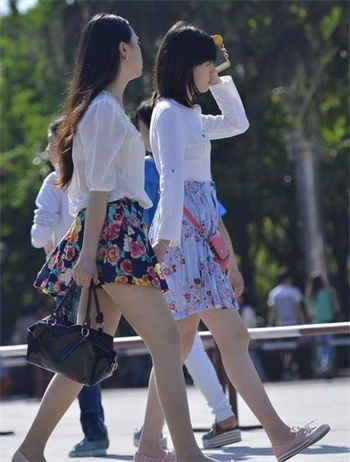 开局硬杠弹一闪 小说