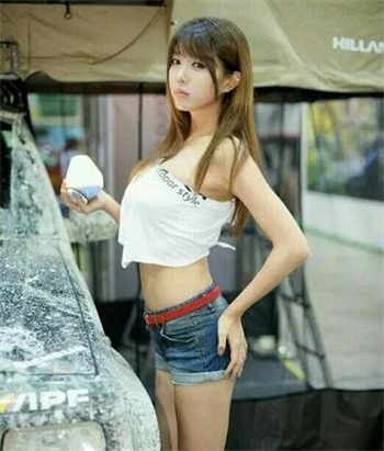 优等生凌香的本质