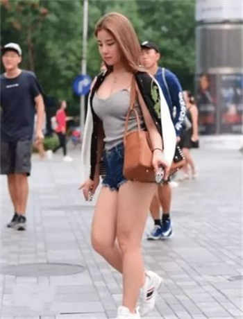 国产富产二代软件下载