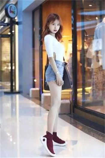 80岁老人和保姆