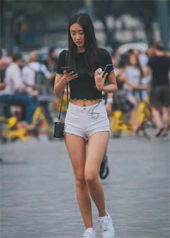 快穿之系统养成 h 兰若