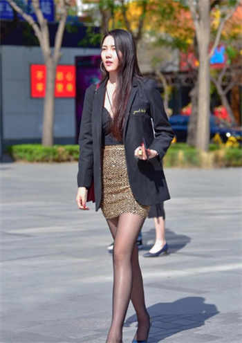 网络小说逃跑新娘落入怀