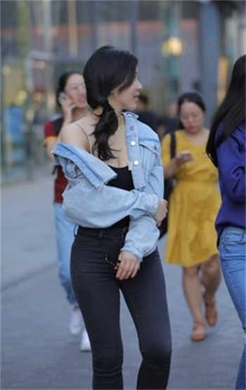 为升职将妻子送给张行长