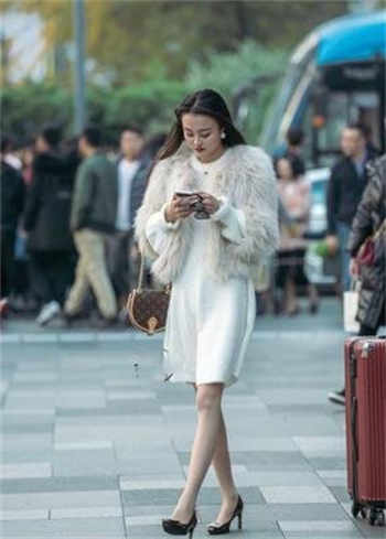 果冻传媒卢珊珊作品金珠