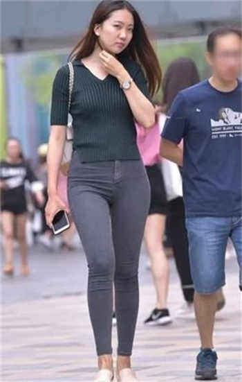 楼下的房客白衣女怎么样了