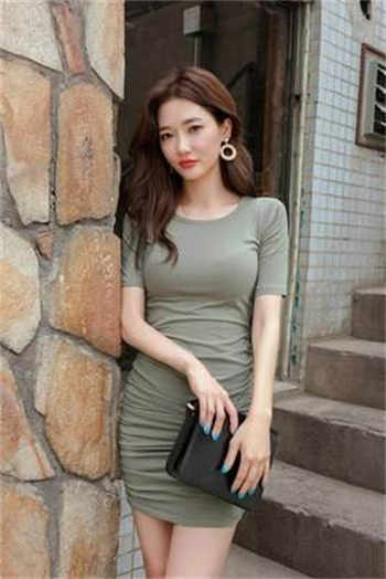 变成九尾妖狐的我好像厉害