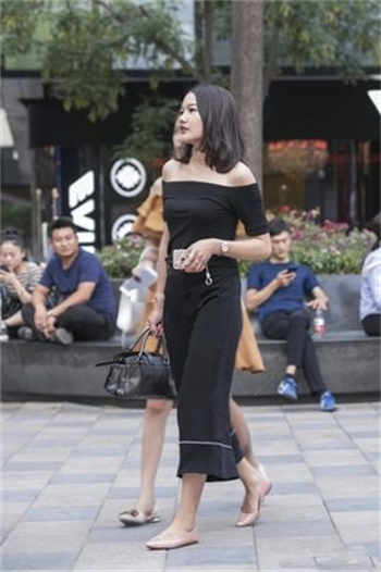 男主毒发在山洞要了女主