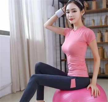 回乡下娘家的媳妇